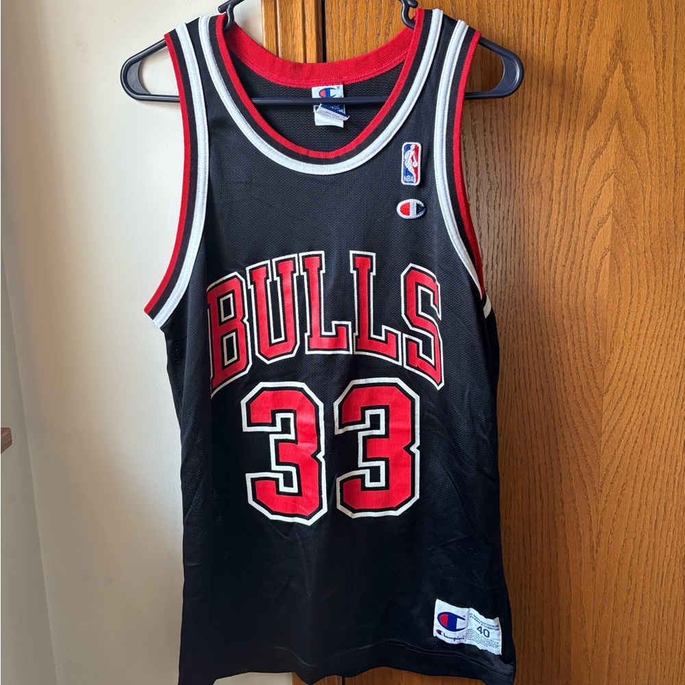SOLD champion brand Chicago Bulls Scottie Pippen basketball Jersey size 40